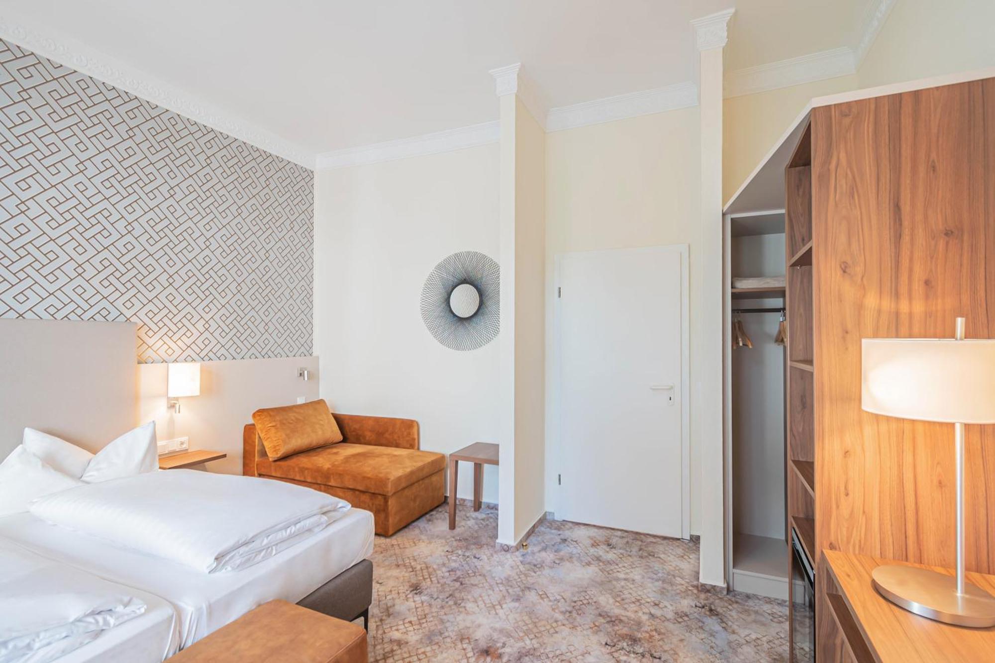 Hotel Villa Am Kurpark Бад-Гомбург-фор-дер-Гее Номер фото